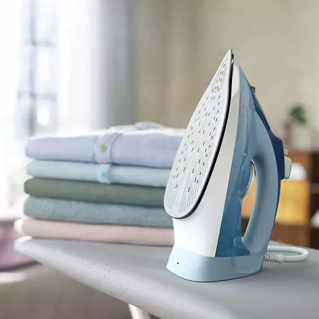 PHILIPS 2400w Steam iron DST5020 | Steam iron in Dar Tanzania