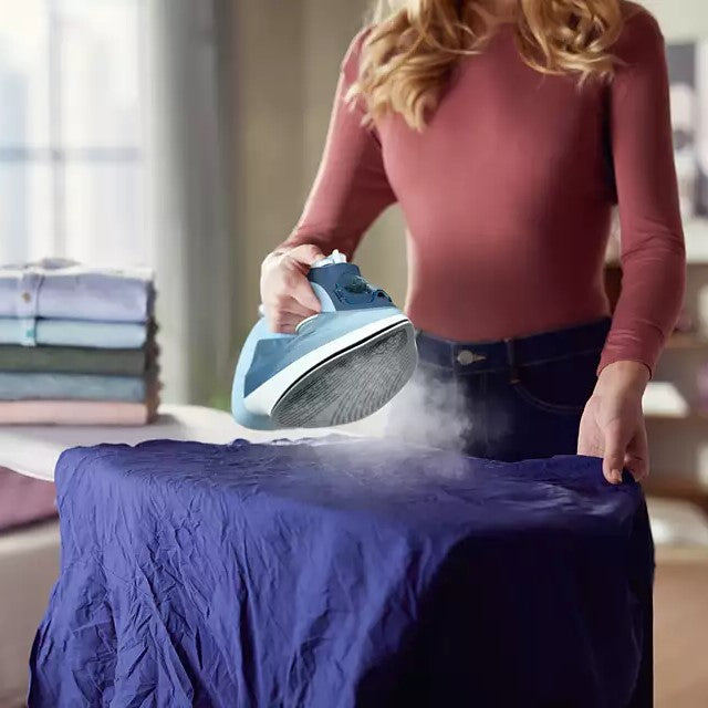 PHILIPS 2400w Steam iron DST5020 | Steam iron in Dar Tanzania
