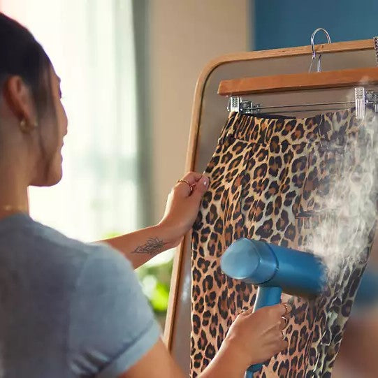 Philips STH3000 Handheld Clothing Garment Steamer in Dar Tanzania