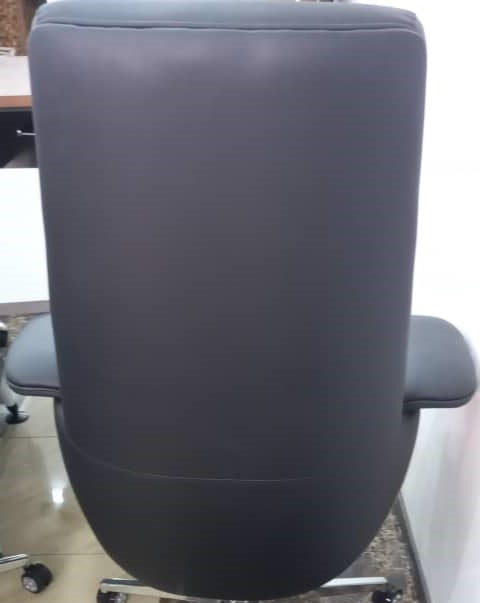 TRIX 106 Premium Wooden Grey PU Swivel Executive Chair in Dar Tanzania