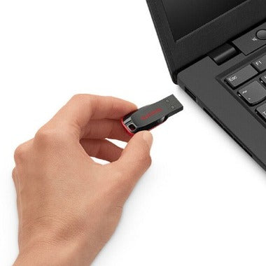 SANDISK 16gb Cruzer Blade Flash Disk | Flash Drives in Dar Tanzania