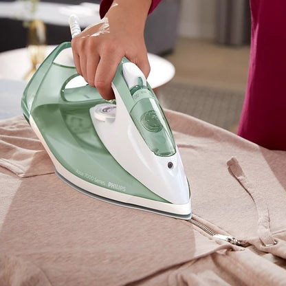 PHILIPS 2600w Steam iron DST7012 | Steam iron in Dar Tanzania